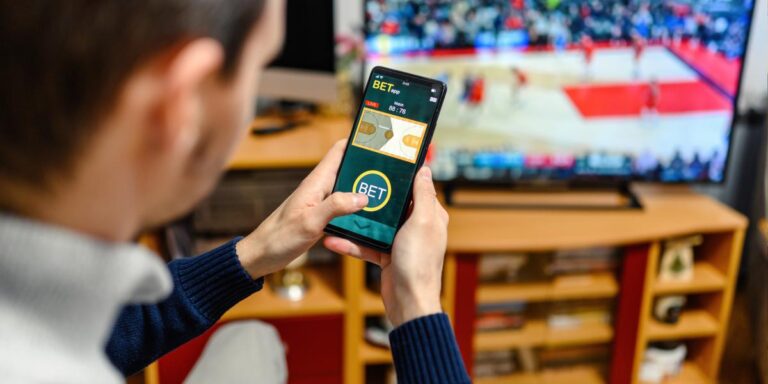 Understanding Sports Betting: Strategies, Risks, and Insights